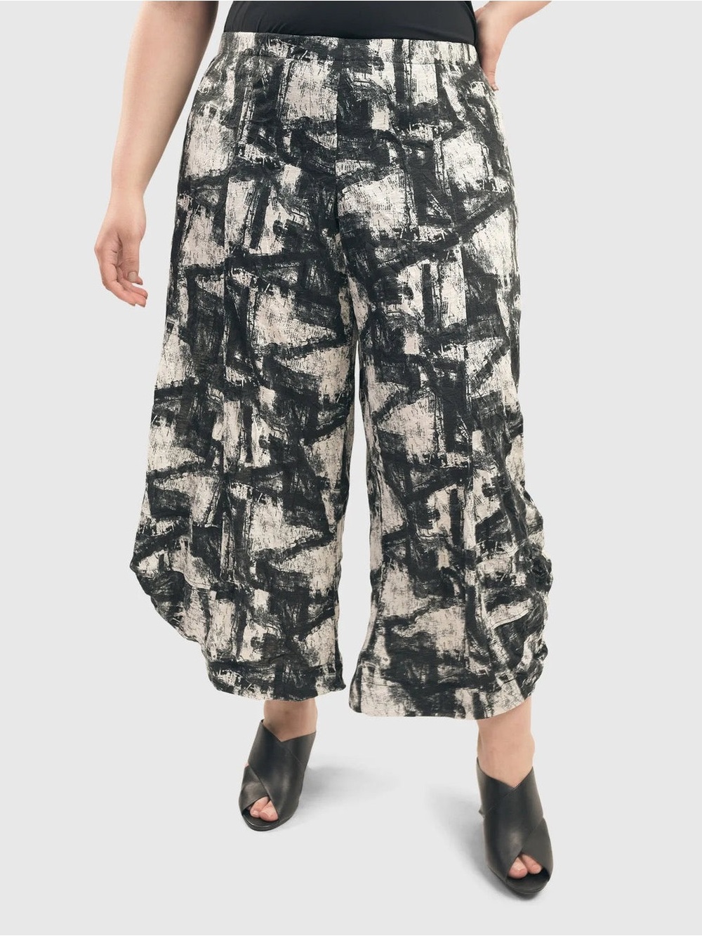 ALEMBIKA Crinkle Punto Pants Black Gray White 4 12/14 Marble